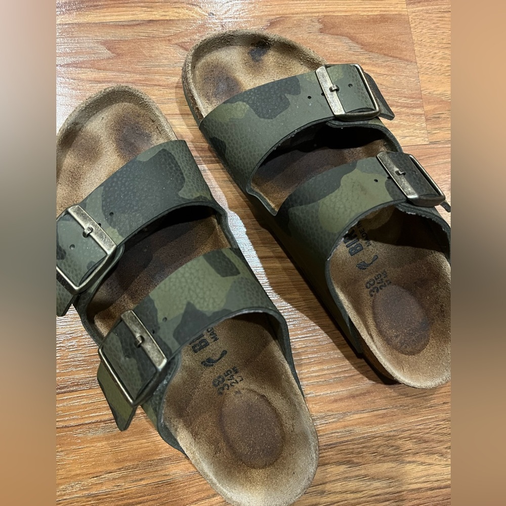 Camo Birkenstocks size 38